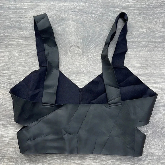 Mikoh Diamond Head Crop Top, black neoprene - Picture 6 of 11
